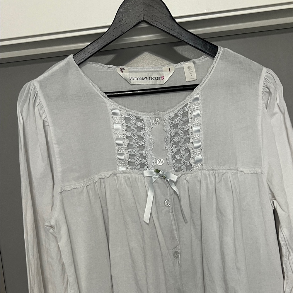Vintage Victoria’s Secret Nightgown Lace & Ribbon Bodice Size L 100% Cotton